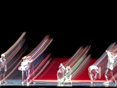 Autour de Magnifiques

Culture Spectacles - Cirques Danse

Jeudi 23 mai 2024 à 19h.

KLAP Maison pour la Danse Kelemenis & Cie